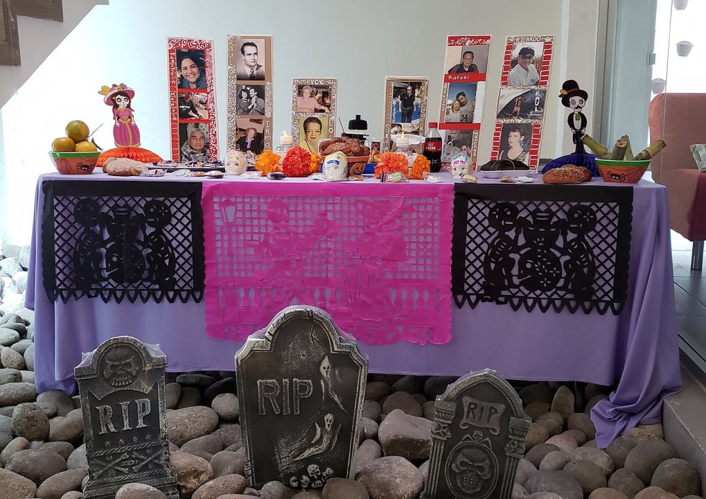 Día de Muertos Traditions