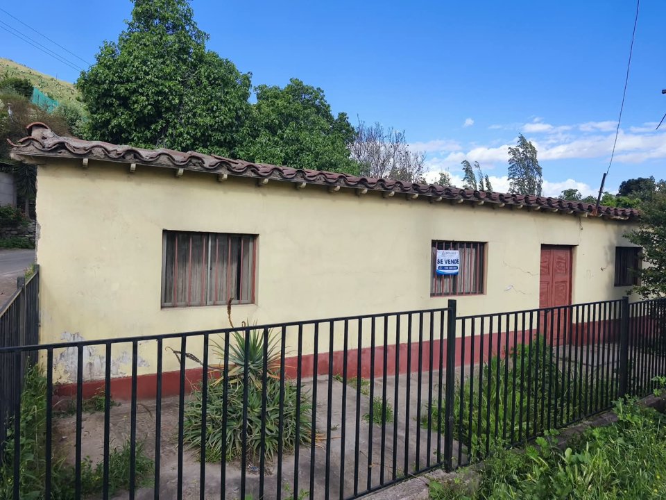 Te presentamos esta hermosa casa de campo en venta, ubicada en el sector Punta d